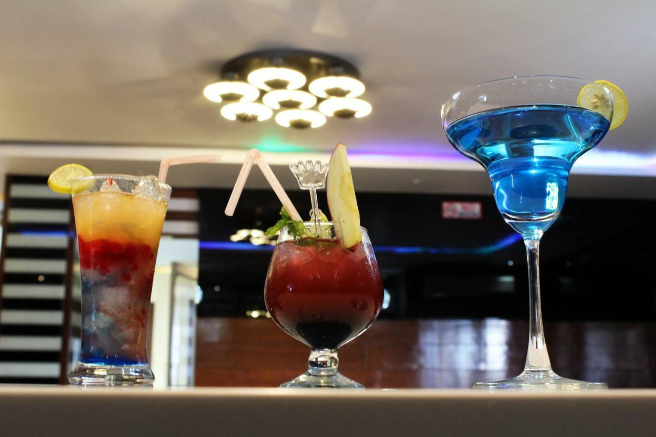 Hotel Swan Zirakpur Bagian luar foto